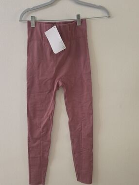 Fabletics Kids Ribbed High-Waist Leggings in Mauve Pink